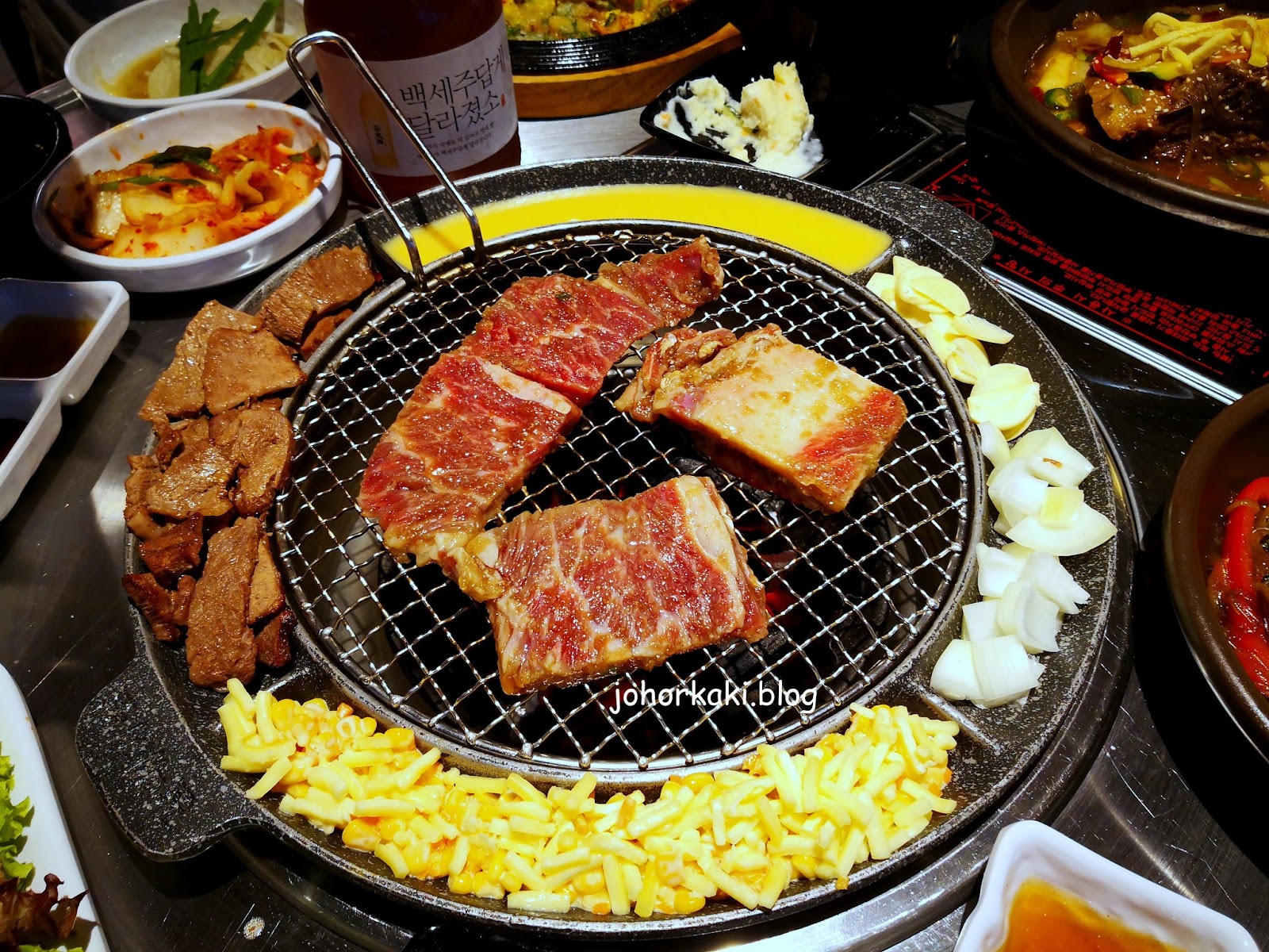 Food near JB Customs. Gogirou BBQ Meat Street in Zenith Mall 新山韩式烤肉街