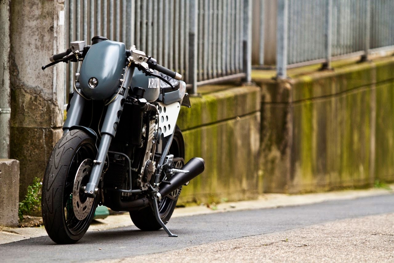 Ducati Daytona Triumph