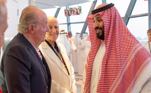 El coronavirus asesino salva la Monarquía. El coronavirus asesino salva la Monarquía.