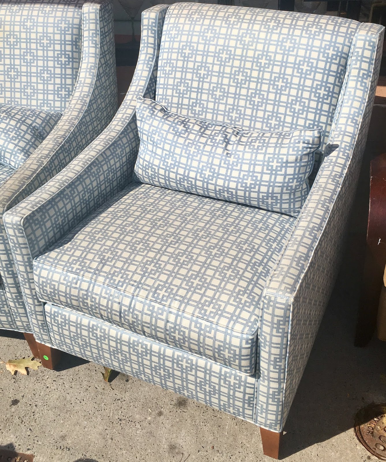 Uhuru Furniture & Collectibles REDUCED Sky Blue Pattern Club Chair SOLD