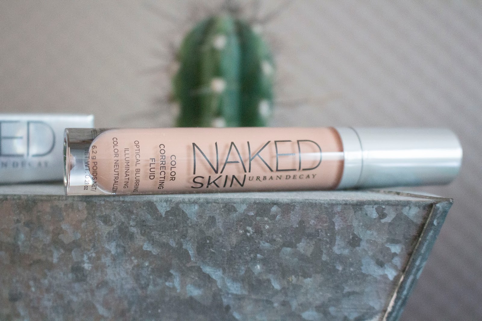 Urban Decay Naked Skin Peach Color Correcting Fluid Conscious & Cute