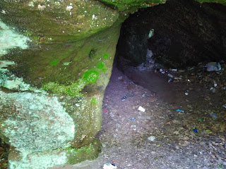 <img src="Brinksway caves near Stockport.jpeg" alt="hidden caves and bunkers around the uk">