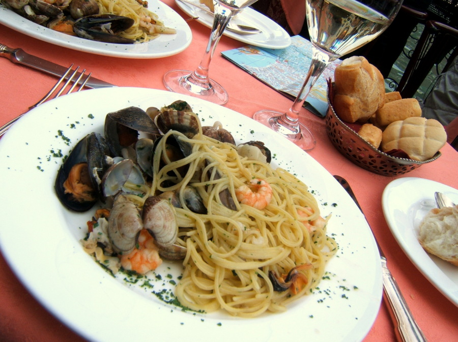 Venezia (Venice, Italy) Best Pasta Lunch of Spaghetti ala Frutti di