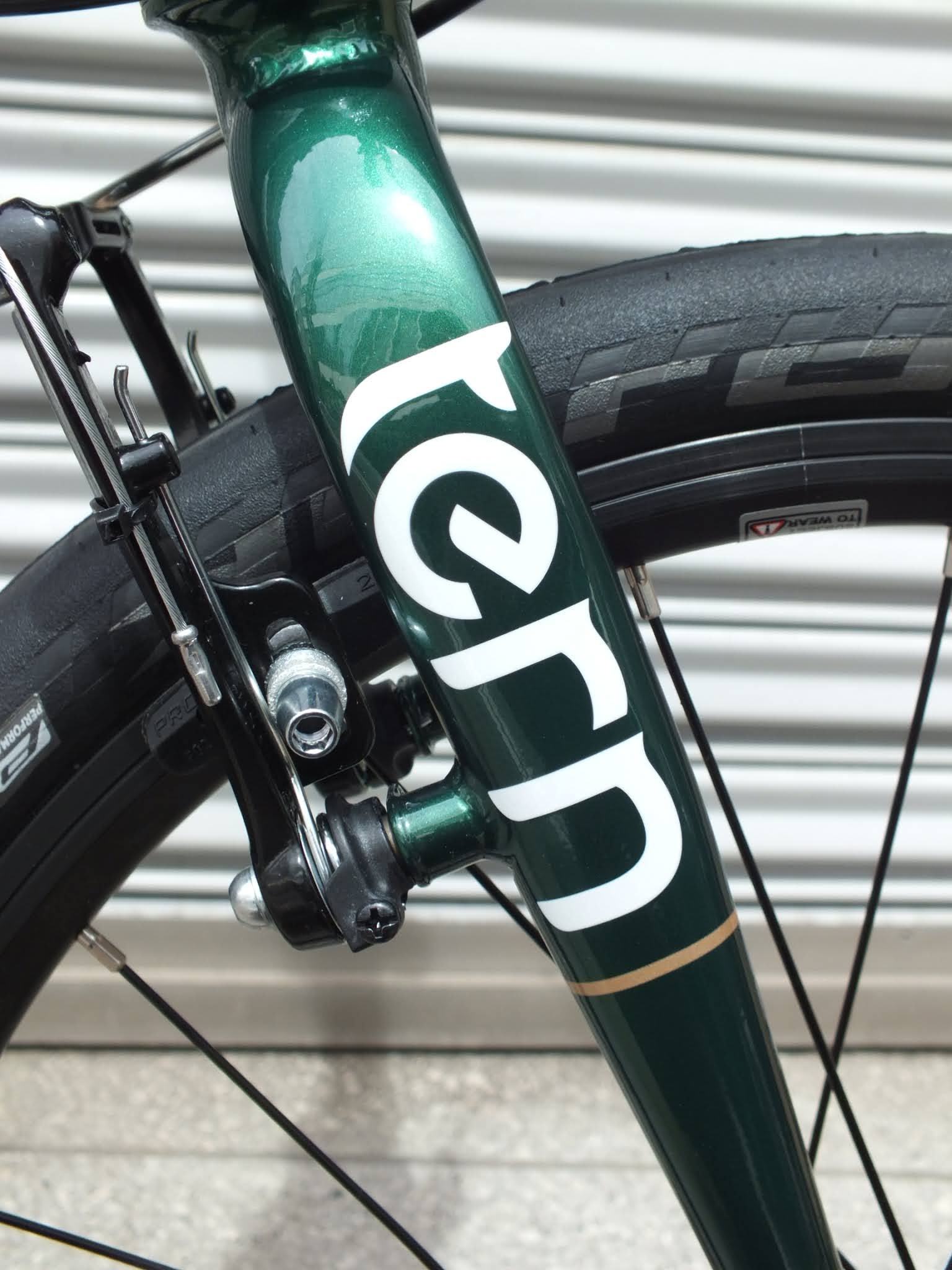 avelo Bicycle shop アヴェロ バイシクル ショップ 浦和 Tern Verge N8 Green/White