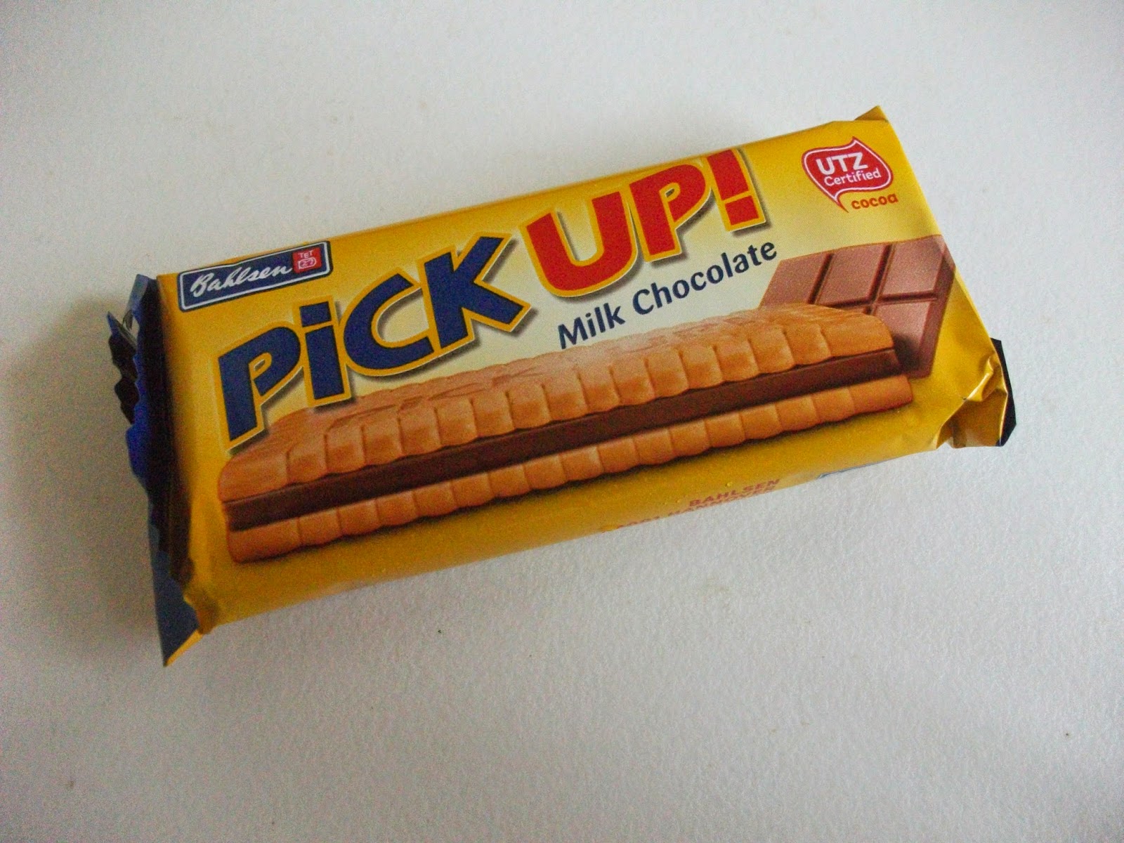 Bahlsen Pick Up! Milk Chocolate Biscuit Bars Review