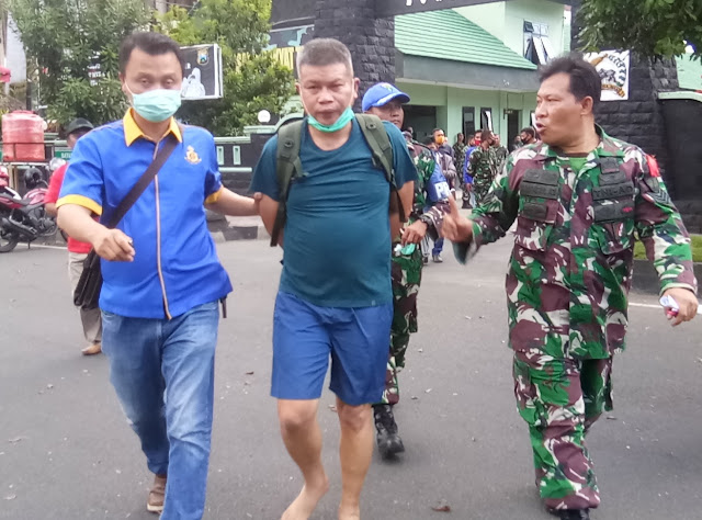 Mengaku TNI AU Gadungan Oknum Anggota RAPI Batu Di Gulung Oleh Kodim 0822 Bondowoso 
