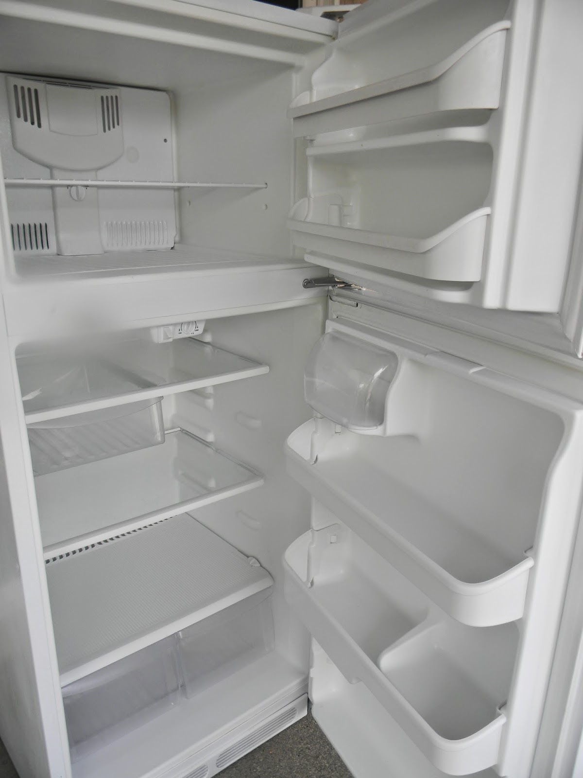 Items for Sale 1024R Gently Used Frigidaire Top and Bottom