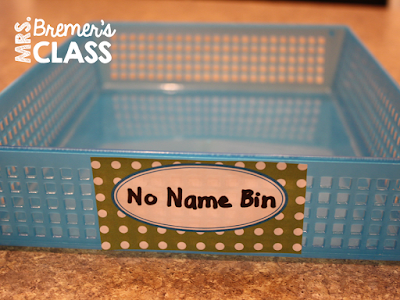 A perfect teacher hack! This tip ensures that ALL students write their names on their papers {and it works for ANY grade!} #teacherhacks #teachertips #nameonpaper #backtoschool #classroom #classroomtips #classmanagement #classroomorganization