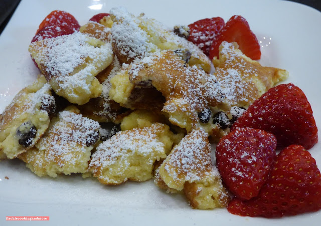 kaiserschmarrn mit erdbeeren kaiserschmarrn mit erdbeeren