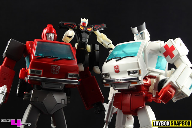 nonnef Ironhide & Ratchet Hip Kibble Fix