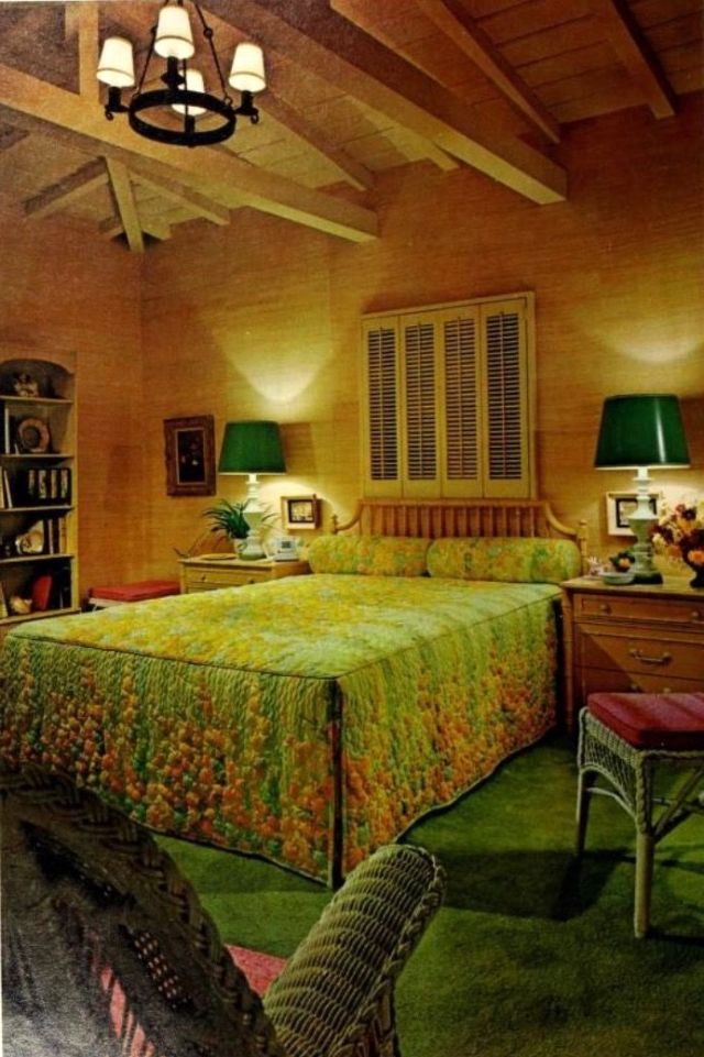 25 Cool Pics That Defined the 70s Bedroom  Styles 