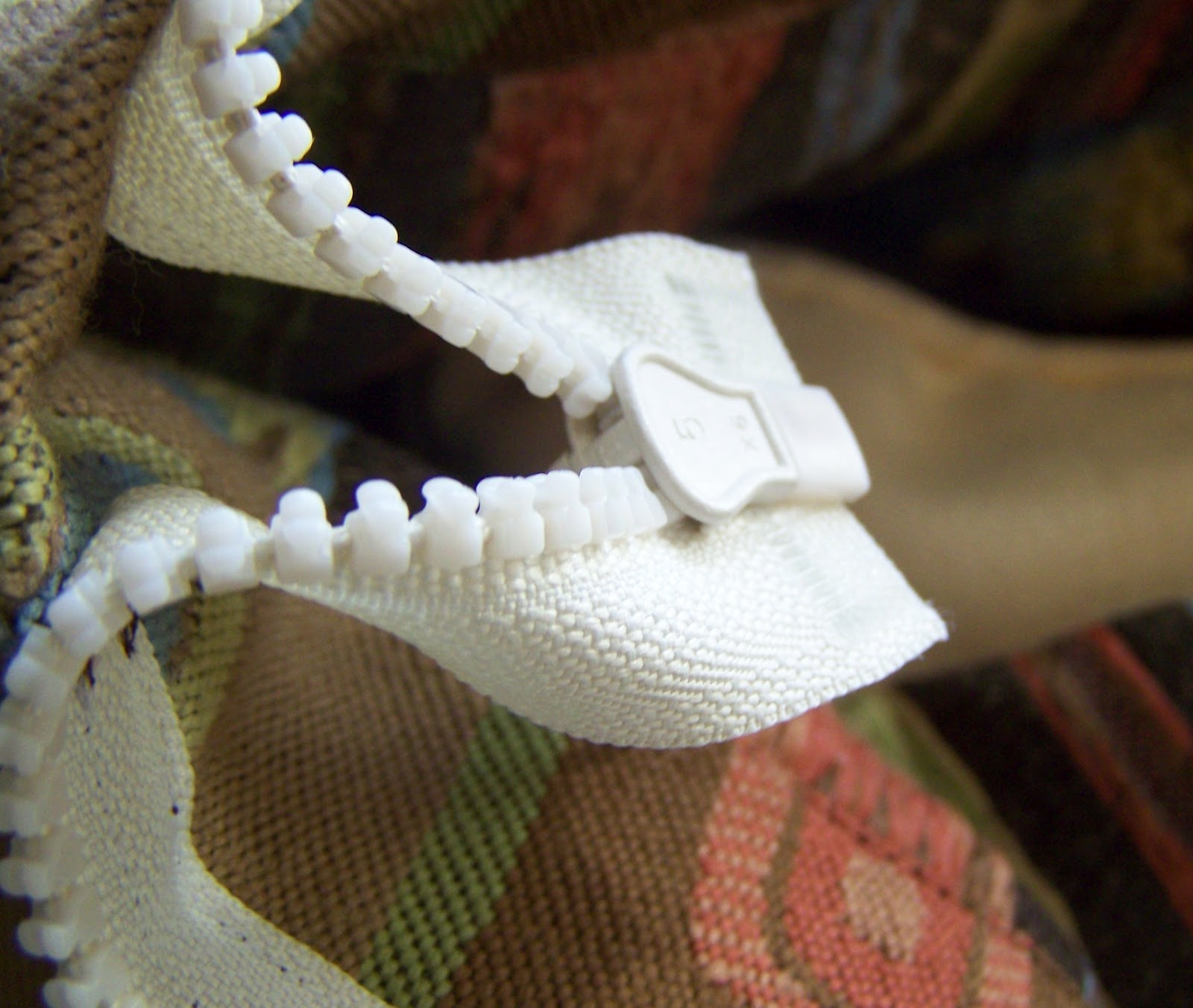How to Add a Zipper to a Finished Tote Bag Maiden Jane