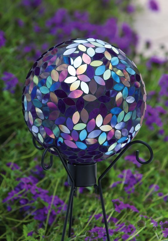 Garden Art & Decor ~ Gardening Stuff