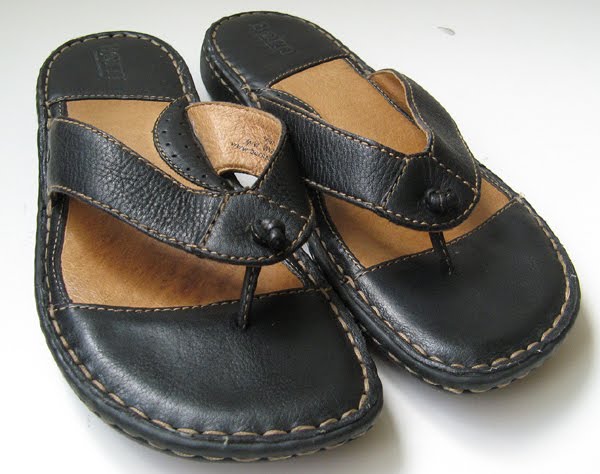 nike sandals with gold check