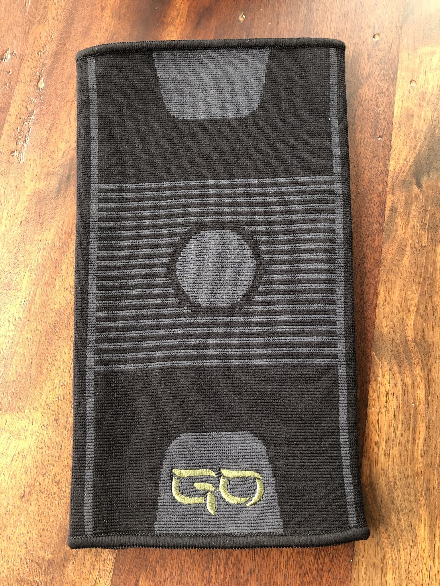 Barefoot Inclined GO Sleeves Knee Sleeve Review and Giveaway!