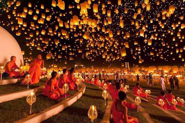 The Loi Krathong festival (Thailand)