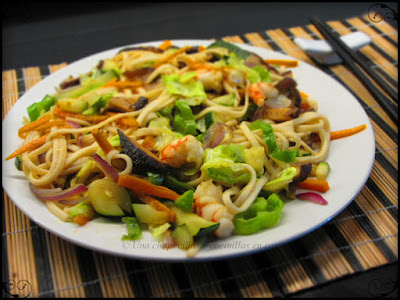 Yaki Udon Con Verduras Y Langostinos