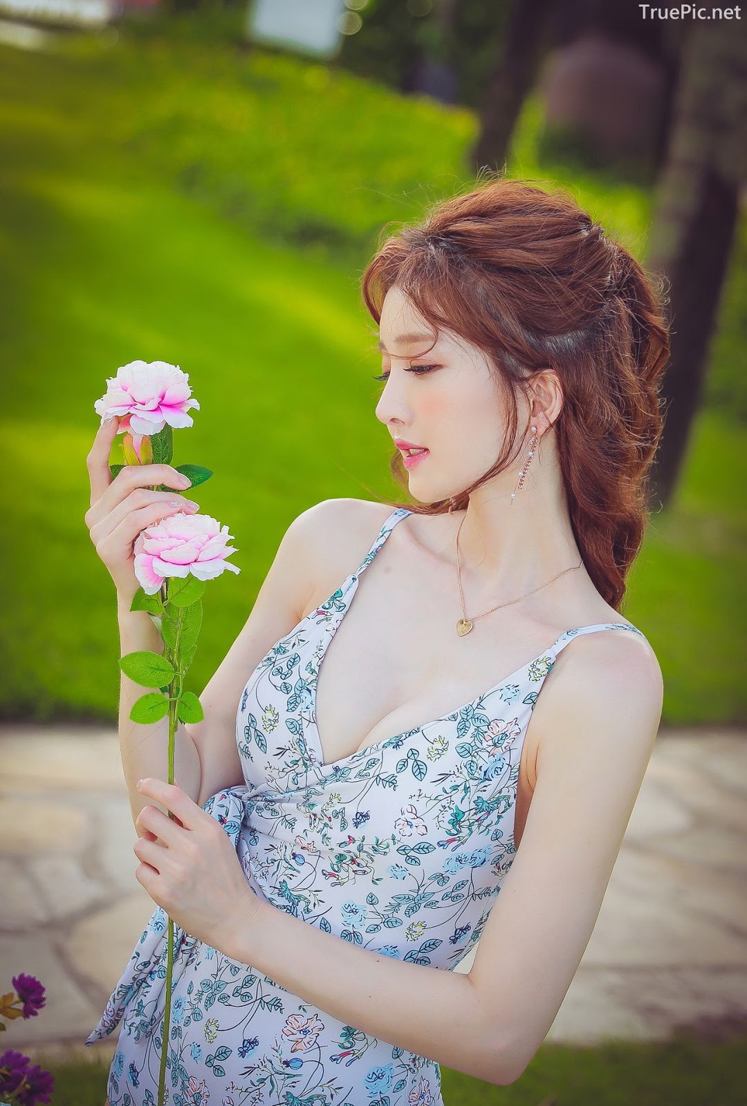 Korean lingerie queen Kim Hee Jeong - Floral Blue Monokini Swimsuit Set - Picture 29