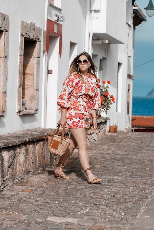 Outfit vestido de flores