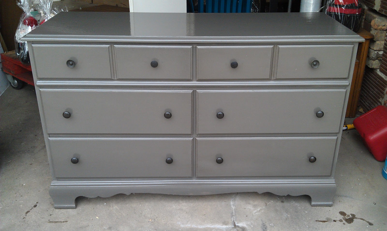 Galeria CTR: Dresser Upcycle!