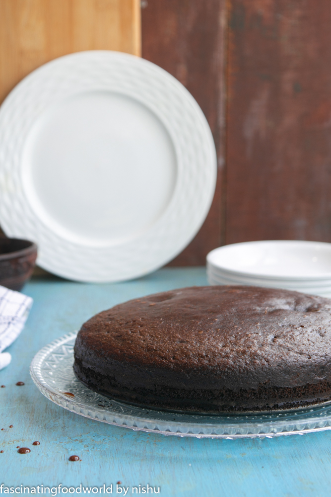 Eggless chocolate cake made in kadhai/pressure cooker