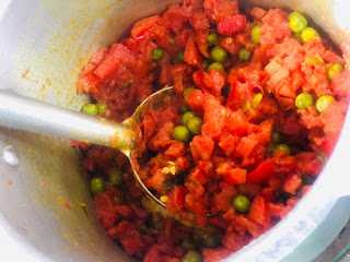 gajar-mutter-ki-sabzi-recipe-step-2(8)