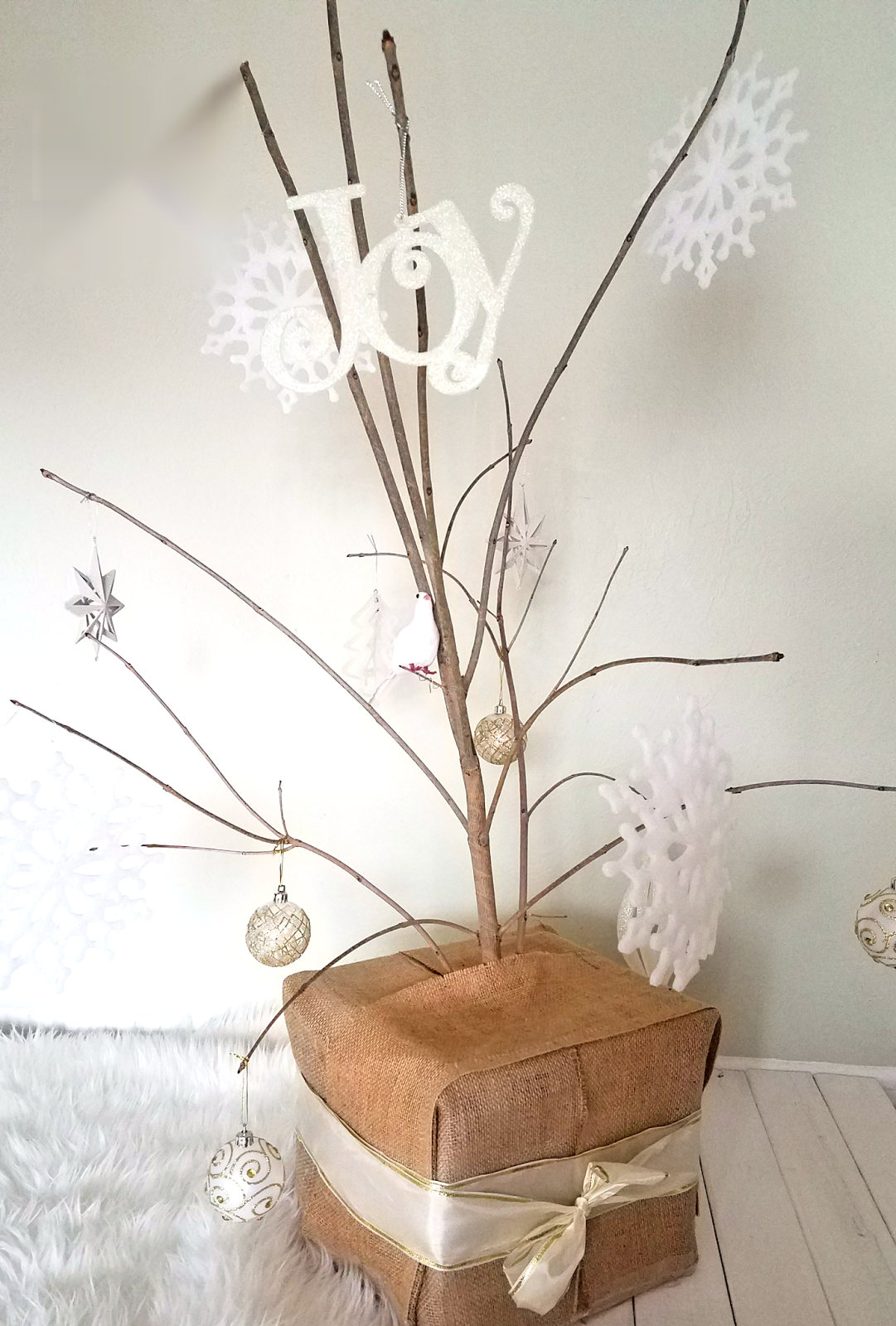 diy twig christmas tree
