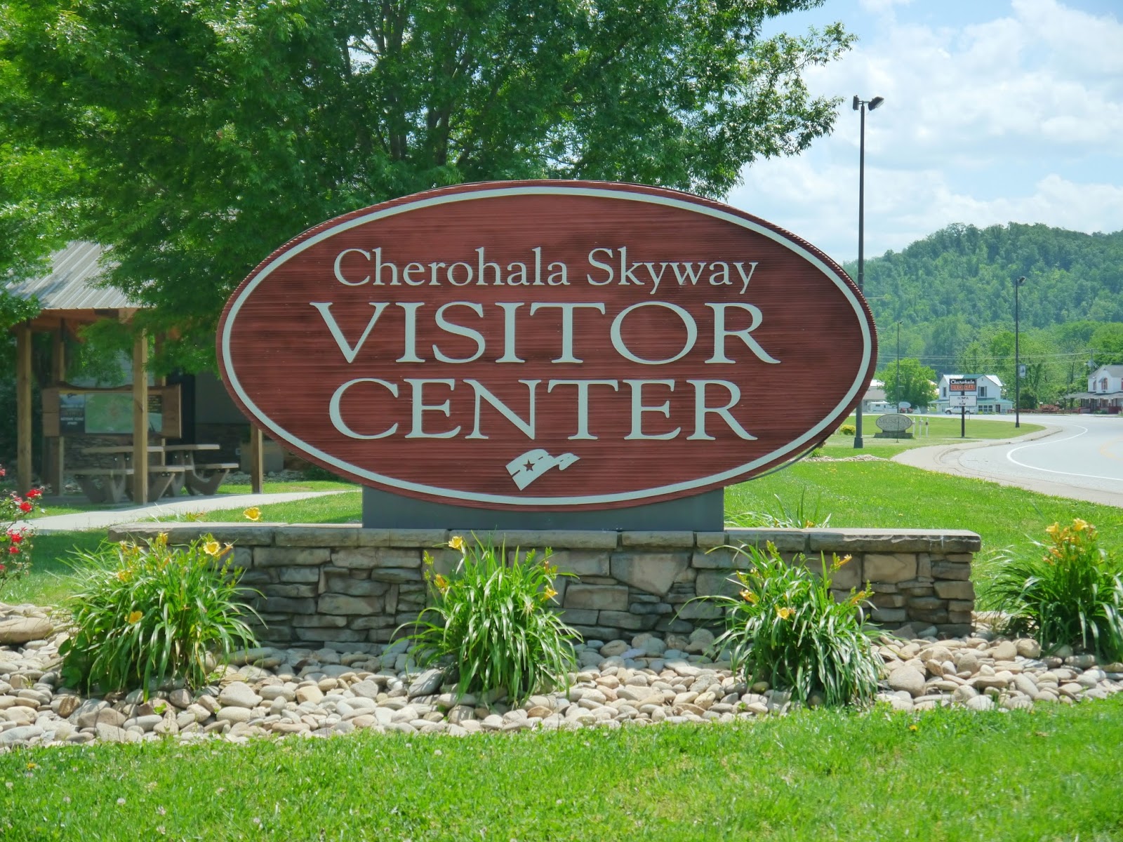 American Travel Journal: Cherohala Skyway Visitor Center