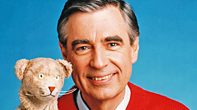 Análise Crítica – Fred Rogers: O Padrinho da Criançada