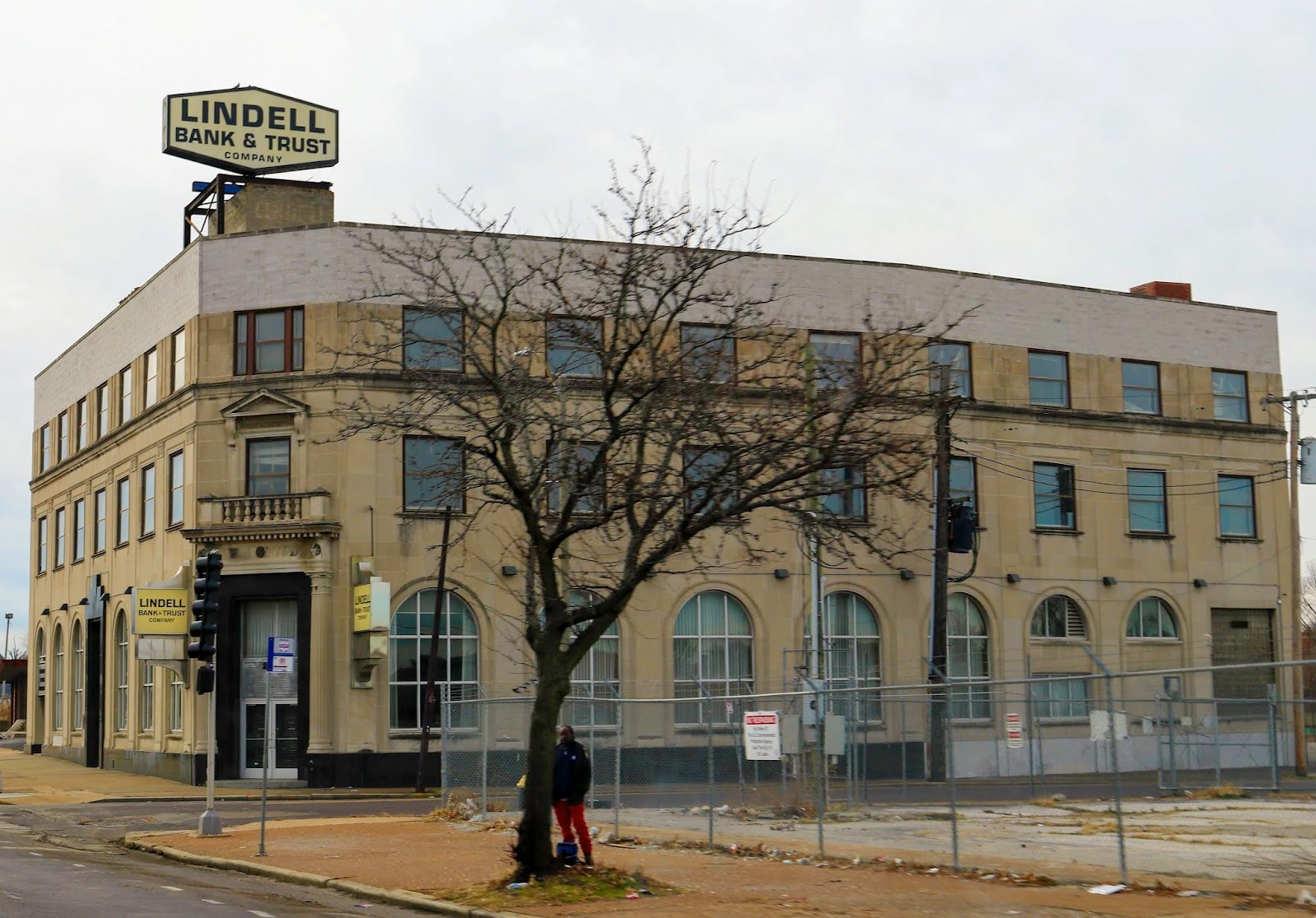 Lindell Bank and Trust Building on Grand Blvd, in St. Louis, MO