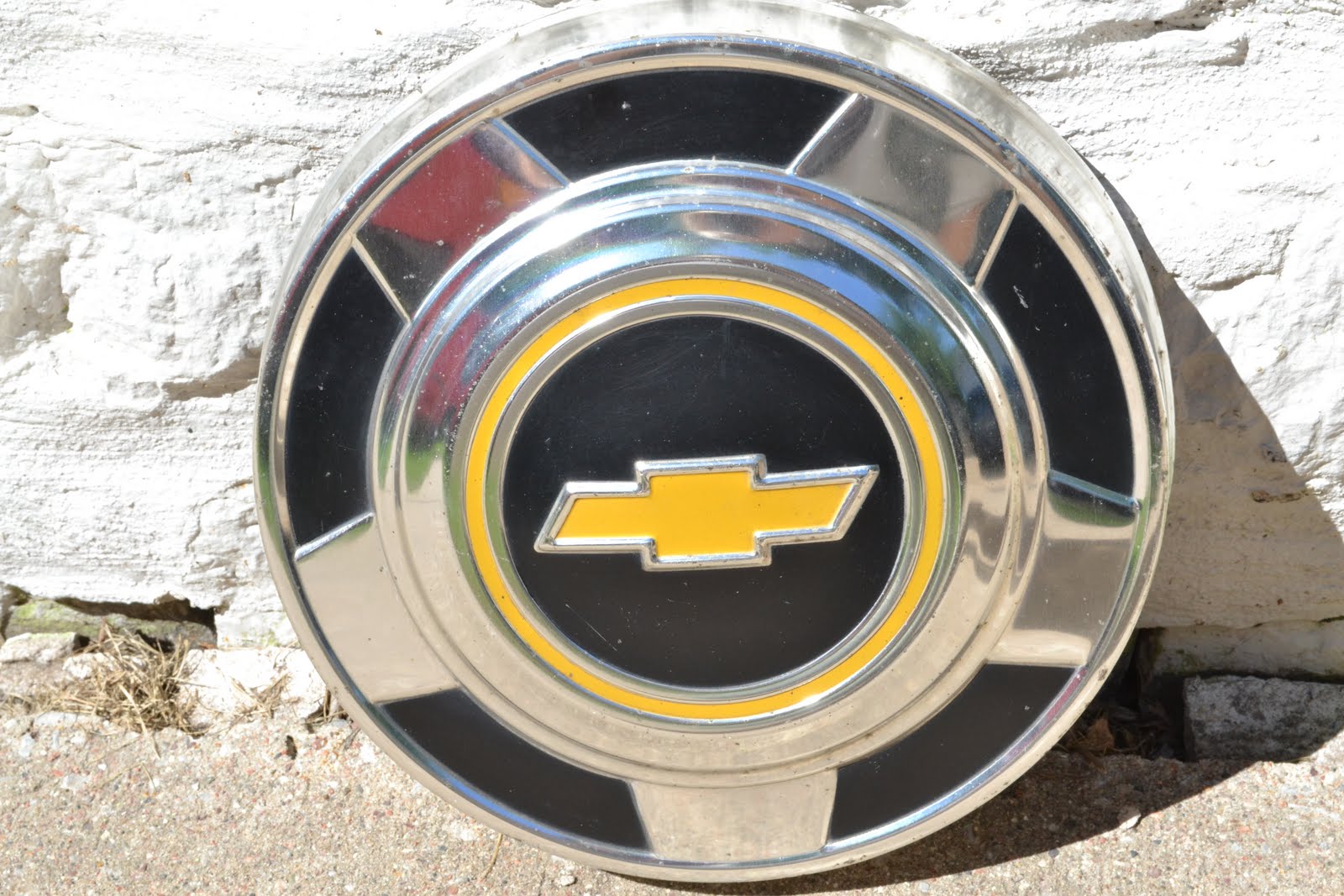 Today's Collectables: Chevy Hub Caps