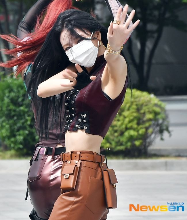 Knetz crazily in love with ITZY members visual on their way to 'Cultwo