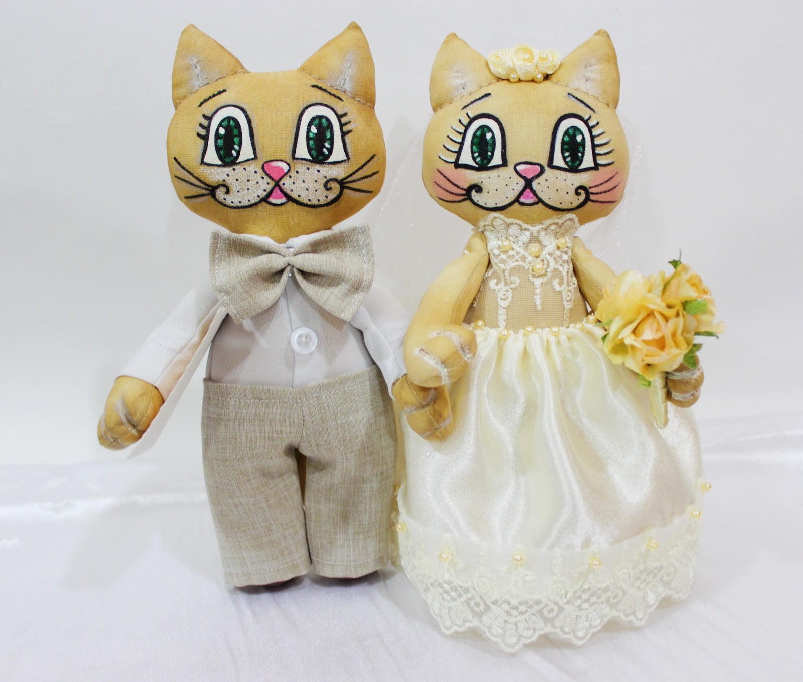 Кошки выходят замуж. Свадебные коты. Котики в свадебных нарядах. Свадебные кофейные коты. Котики в свадебных нарядах фигурки.