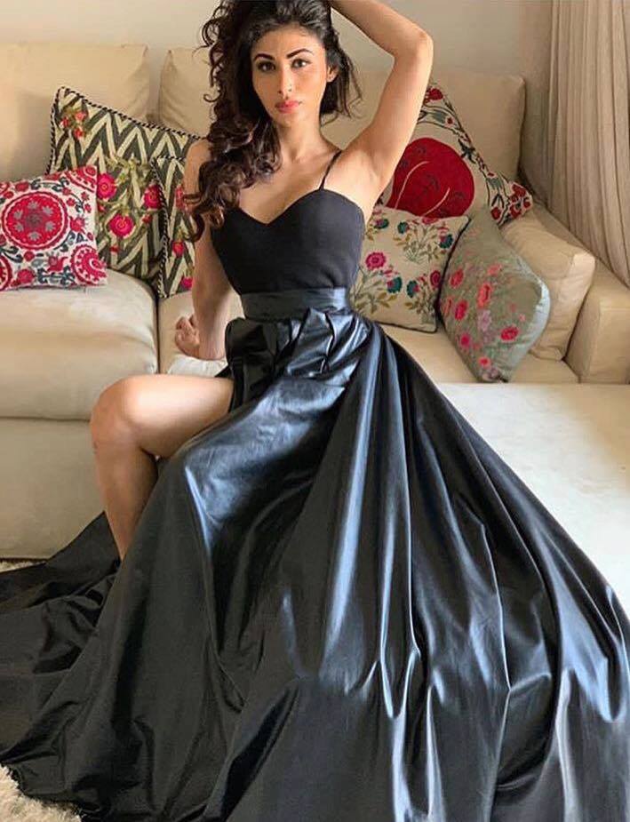 Bollywood Actress Mouni Roy Latest Hot Pics | CineHub