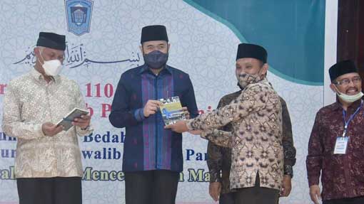 Gubernur Mahyeldi Hadiri Milad 110 Perguruan Thawalib Padang Panjang