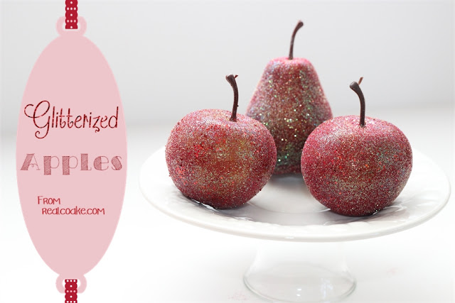 Simple and easy #DIYCraft to make beautiful glitterized apples from realcoake.com