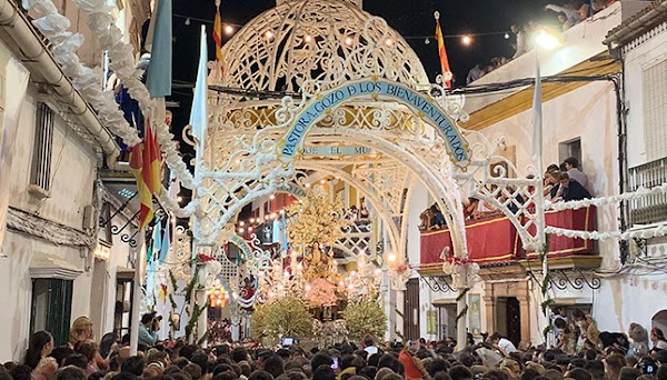 La Pastora de Cantillana aplaza su salida extraordinaria por el coronavirus La Pastora de Cantillana aplaza su salida extraordinaria por el coronavirus