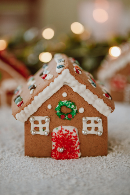 Gingerbread house kit, gingerbread house, Nutcracker cookies, Nutcracker decorated cookies, PYO Nutcracker cookies, PYO Christmas cookies, Christmas Cookie Decorating Trends 2021, Mini Christmas cookies, mini decorated cookies,