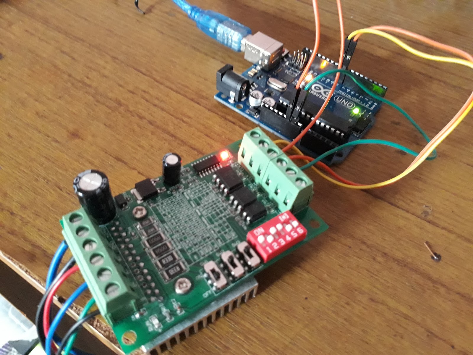 . Membuat Wiper Otomatis dan Kendali Motor Stepper Driver TB6560 ARDUINO