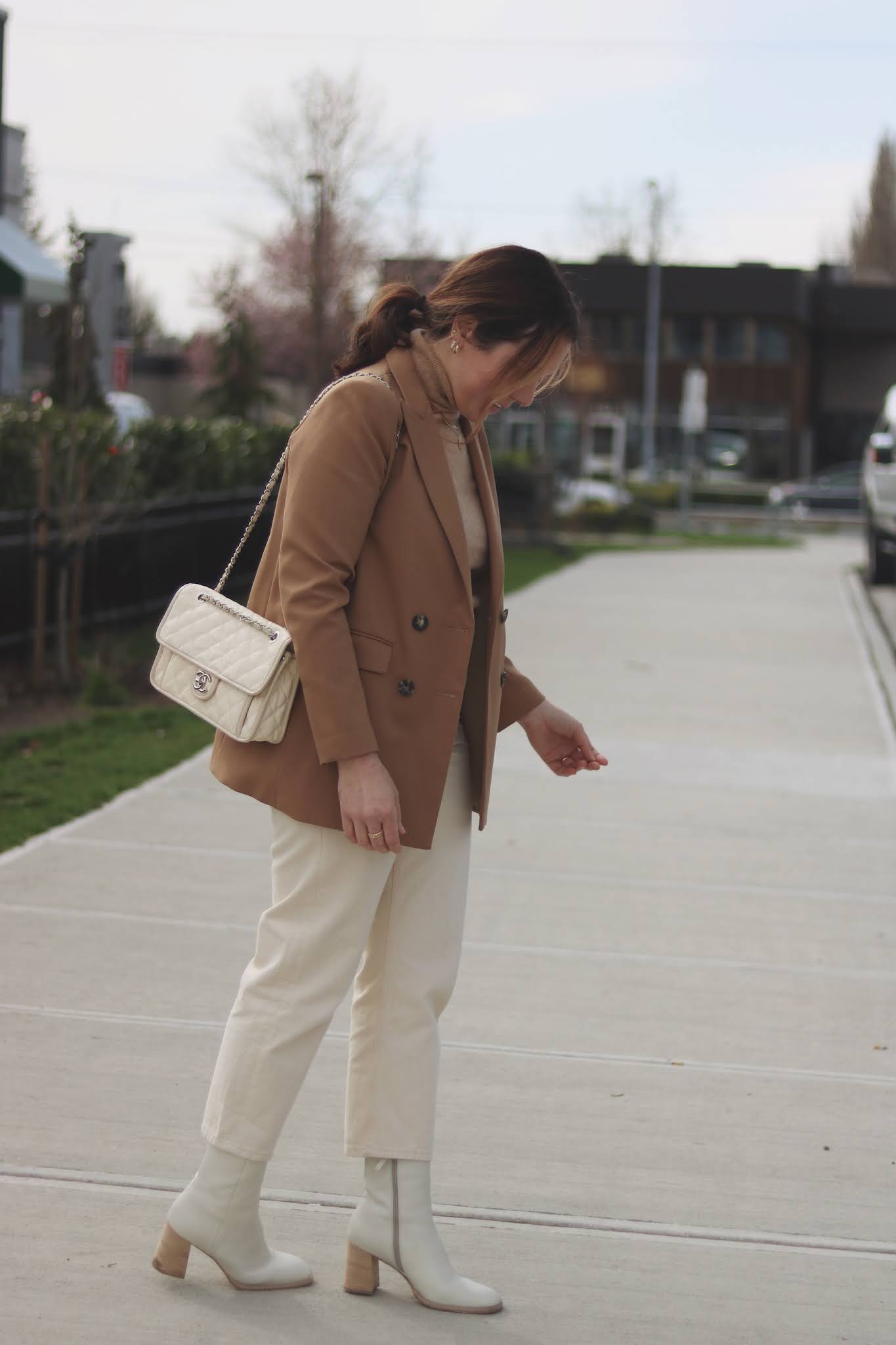beige and camel outfit sandro blazer chanel friench riviera flap la canadienne boots