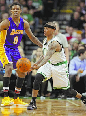 Operan Under Hand Pass Oleh Isaiah Thomas Operan Under Hand Pass Oleh Isaiah Thomas