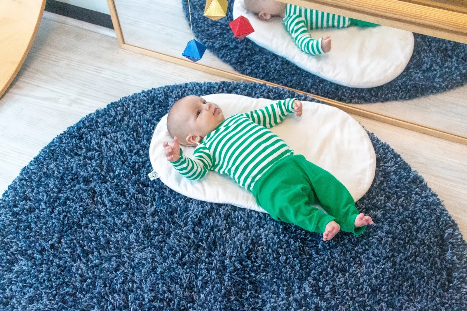 Notes on observing a newborn - practical tips for observing a baby from a Montessori perspective