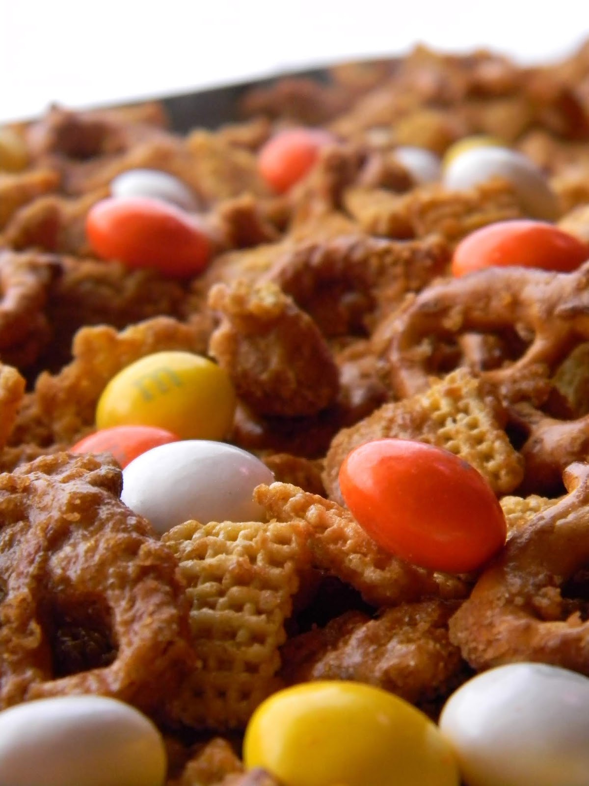 Recipe Swagger Halloween Caramel Chex Mix