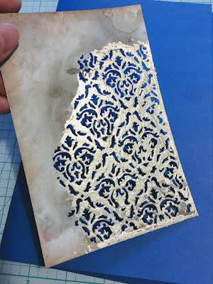 Frilly and Funkie: Saturday Showcase - Mixed Media Foiling Technique with SewPaperPaint #mixedmedia #timholtz #cardmaking #tutorial #technique #ideaology #rangerink #foiling #gluestick #sizzix #foundrelatives #paperdolls #distressink #distressoxide #vintage #stencil #diecut #cards #sewpaperpaint #autumnclark