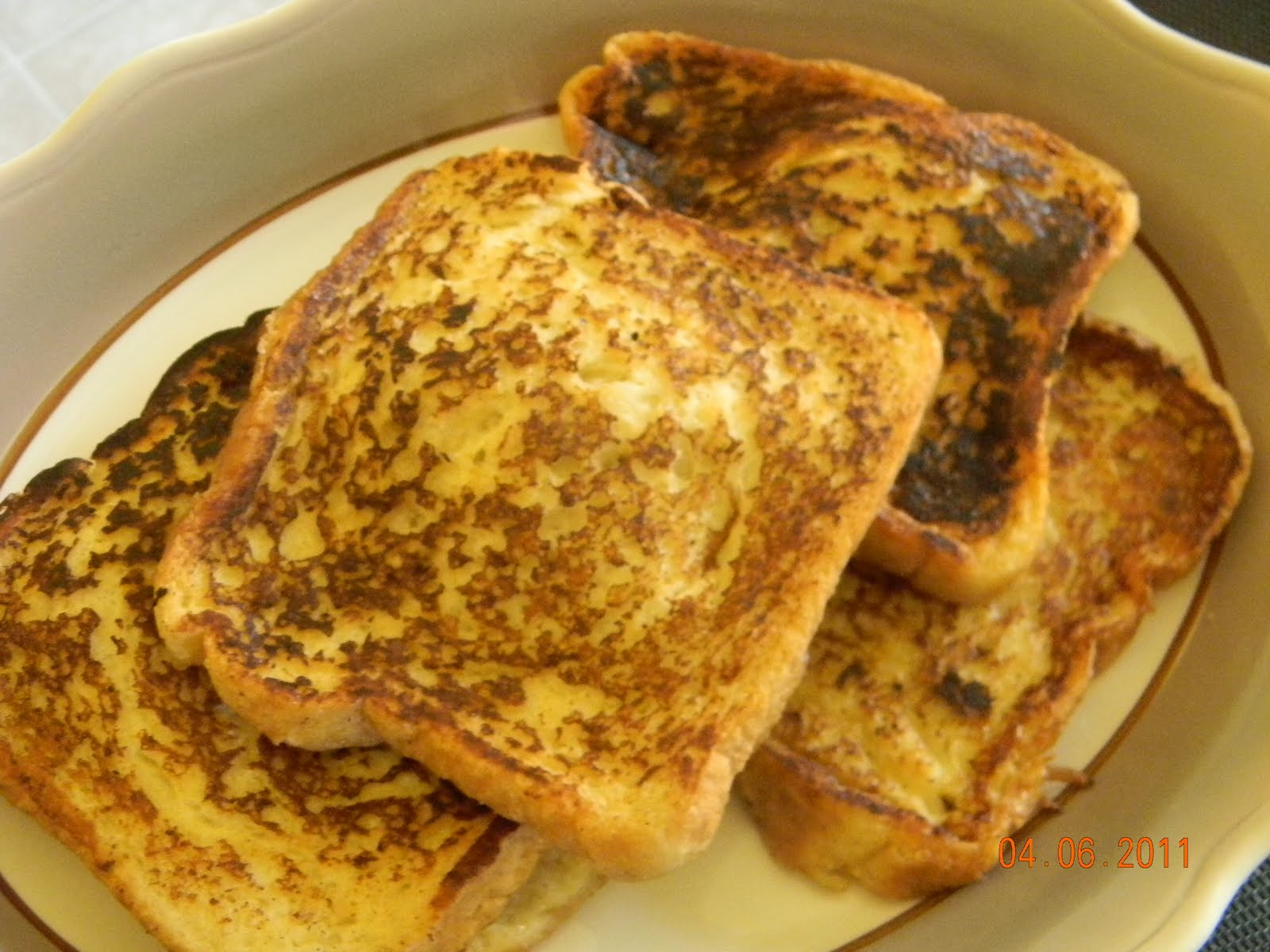 Marmite de Mary: Pain doré de Jehane Benoit