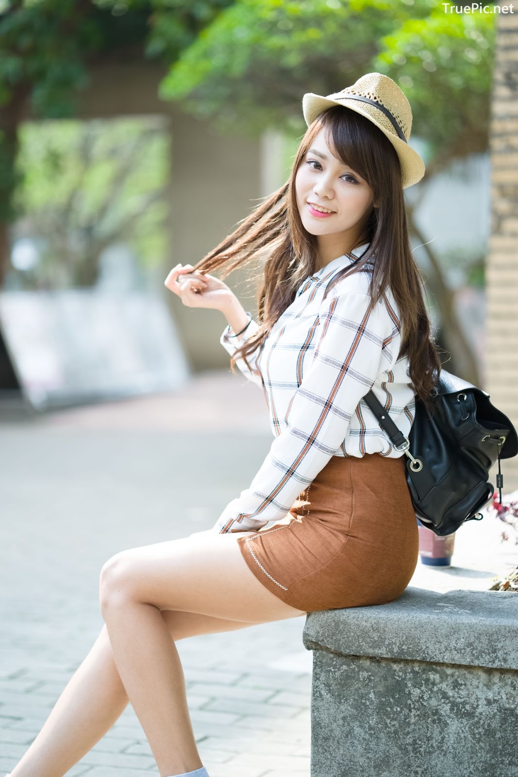 Image-Taiwan-Social-Celebrity-Sun-Hui-Tong-孫卉彤-A-Day-as-Student-Girl-TruePic.net- Picture-35