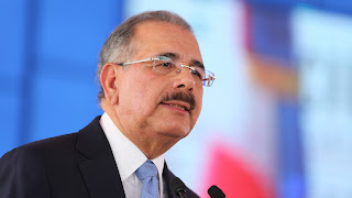 Danilo Medina advierte a funcionarios no saldrá del Palacio Nacional con la cabeza inclinada