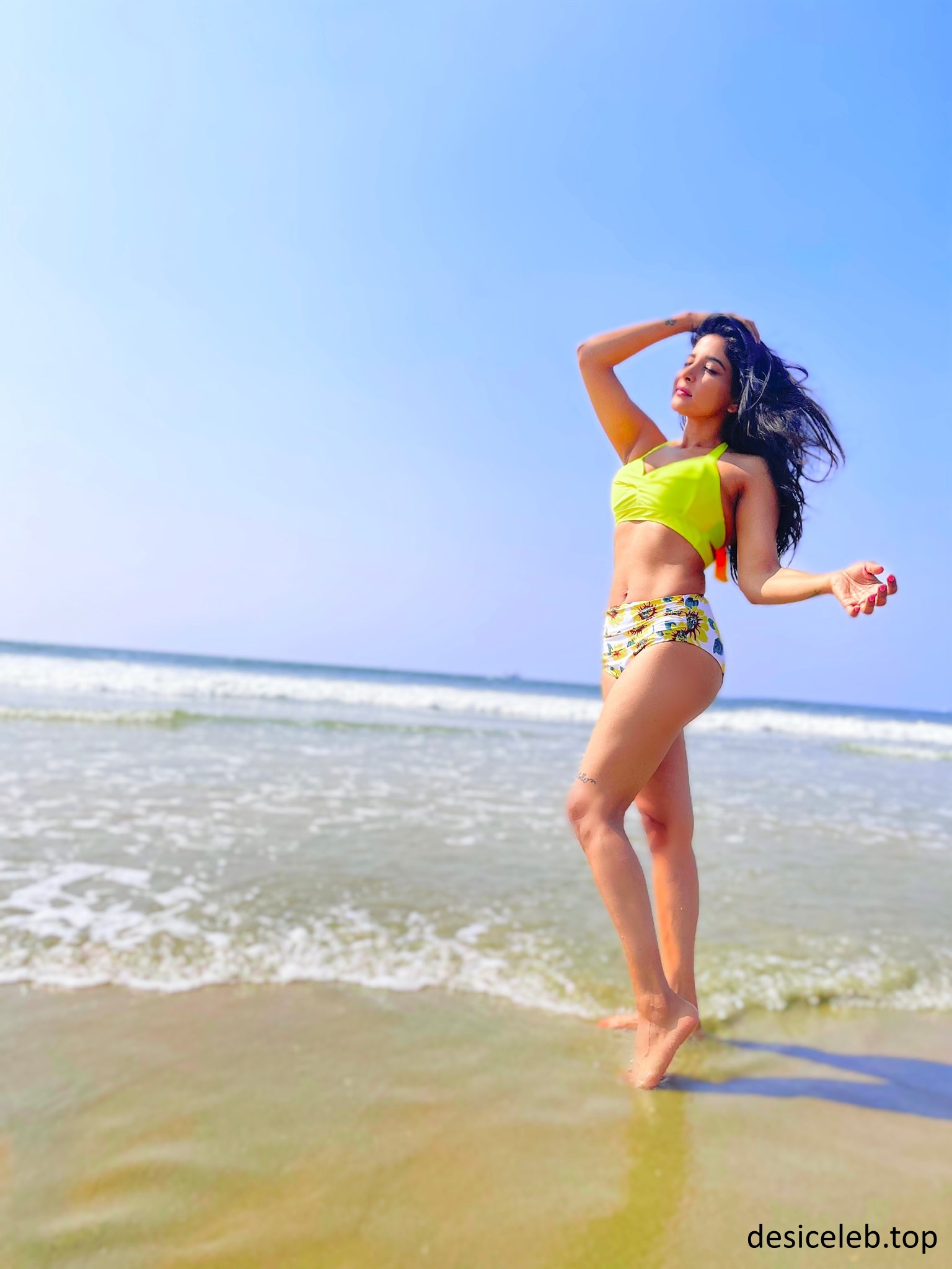 Sakshi Agarwal bikini, Sakshi Agarwal beach hot shoot, Sakshi Agarwal bikini sexy, Sakshi Agarwal semi nude, Sakshi Agarwal ass cheeks, butt cheeks