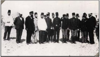 Theodore Herzl berfoto bersama tentara Turki 