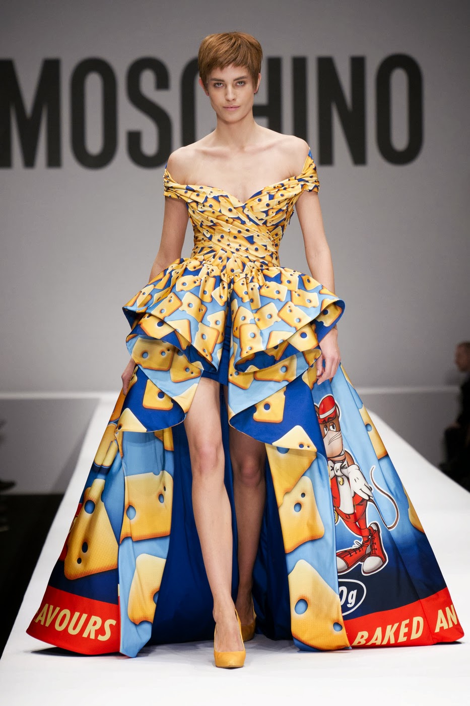 Fashion Show: Moschino Fall/Winter 2014/15 | 3